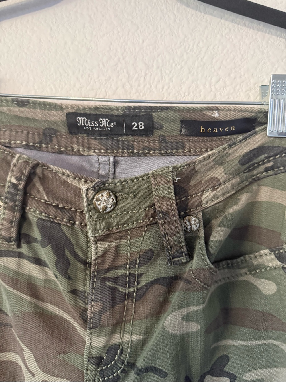 Miss Me Olive Camo Skinny Jeans - Picture 8 of 16